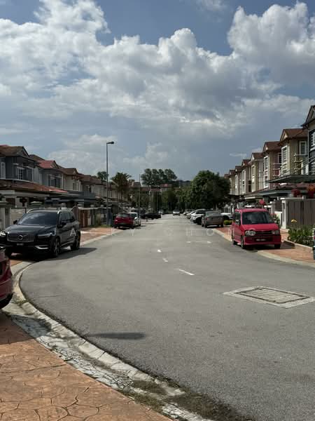 Bungalow for Sale in Bandar Putra Permai (Seri Kembangan) - JACKY CHONG - Exterior - PropertyGuru.com.my