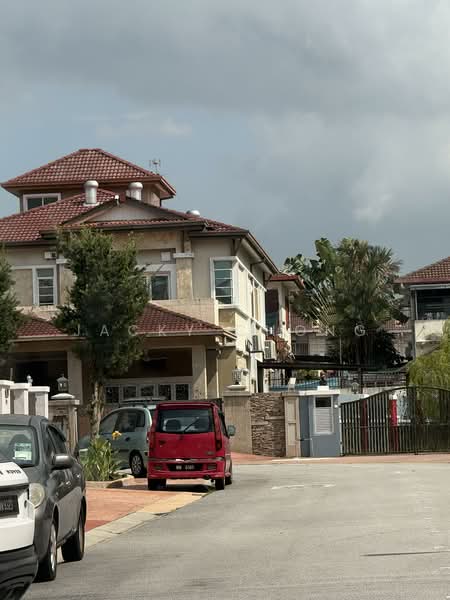 Bungalow for Sale in Bandar Putra Permai (Seri Kembangan) - JACKY CHONG - Exterior - PropertyGuru.com.my