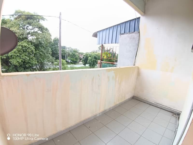 Rumah Teres 2 Tingkat untuk Dijual di Klang (Selangor) - Teresa Teng - Balcony - PropertyGuru.com.my