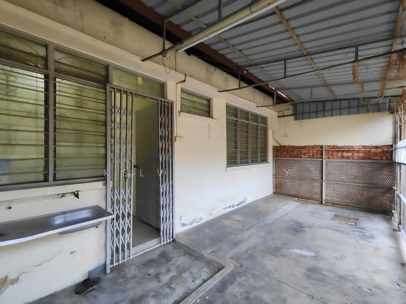 Rumah Teres 1 Tingkat untuk Dijual di Taman Pelangi (Johor Bahru) - Kelvin Koay - Exterior - PropertyGuru.com.my