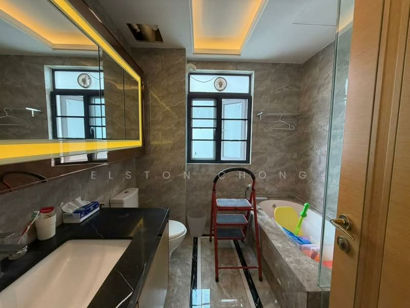 Servis Apartment untuk Dijual di R&F Princess Cove Phase 1 - Elston Chong - Bathroom - PropertyGuru.com.my