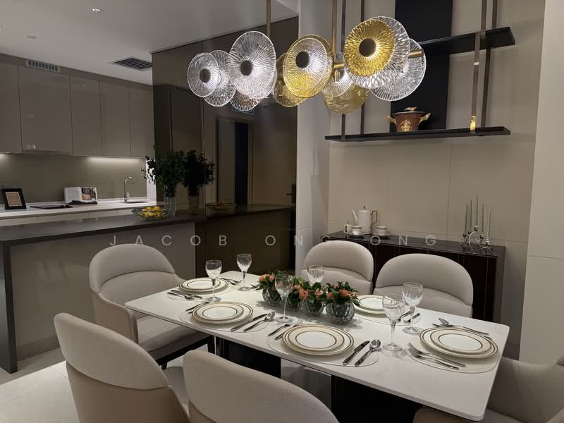 Service Residence for Sale at Pavilion Square - Jacob Ong Ong - Dining Room - PropertyGuru.com.my
