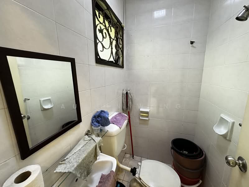 Semi-Detached House for Rent in Klang (Selangor) - Austin Wong - Bathroom - PropertyGuru.com.my