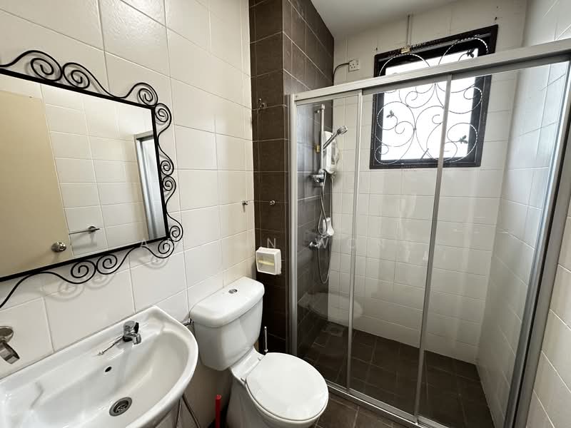 Semi-Detached House for Rent in Klang (Selangor) - Austin Wong - Bathroom - PropertyGuru.com.my