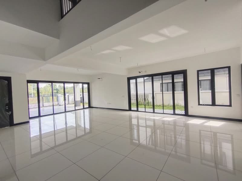Semi-Detached House for Sale in Shah Alam (Selangor) - Shaziery Iskandar - Living Room - PropertyGuru.com.my