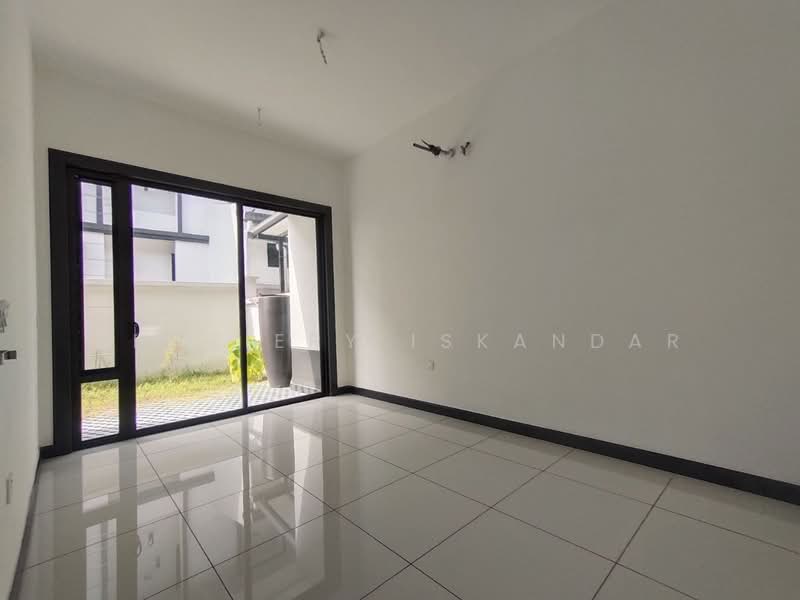 Semi-Detached House for Sale in Shah Alam (Selangor) - Shaziery Iskandar - Living Room - PropertyGuru.com.my