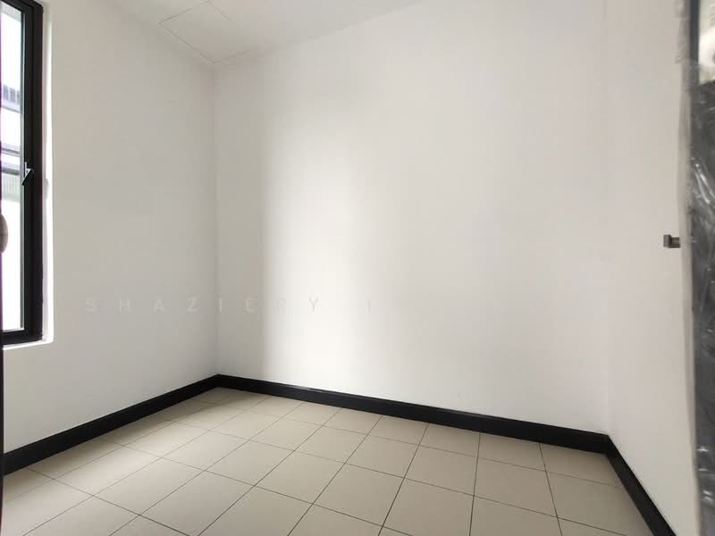 Semi-Detached House for Sale in Shah Alam (Selangor) - Shaziery Iskandar - Interior - PropertyGuru.com.my