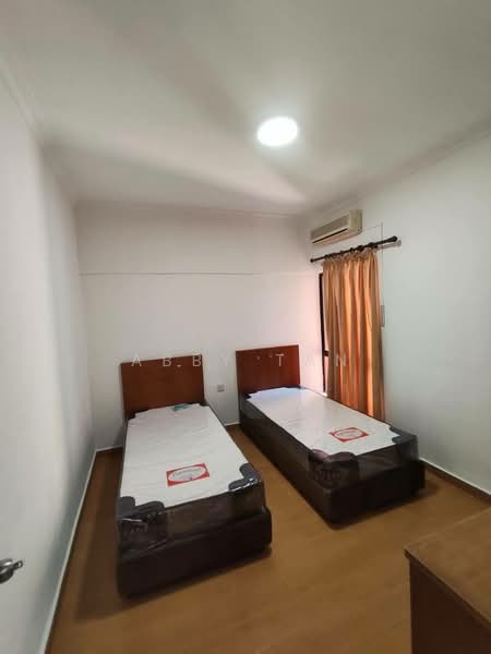 Kondominium untuk Disewa di Marina Court Resort Condominium - Abby Tan - Bedroom - PropertyGuru.com.my
