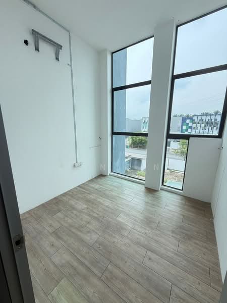 Factory for Rent in Eco Business Park 1 (Johor Bahru) - Aiden Tang - Interior - PropertyGuru.com.my
