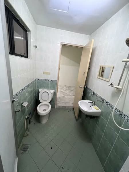 Terraced House for Sale in Bandar Sungai Long (Selangor) - Shanny Tan - Bathroom - PropertyGuru.com.my