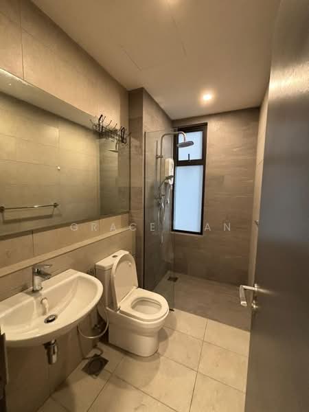 Servis Apartment untuk Disewa di Atwater : Service Residences - Grace Gan - Bathroom - PropertyGuru.com.my