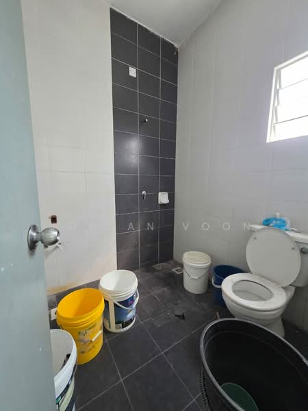2-storey Terraced House for Sale in Taman Crescentia (Simpang Ampat) - Jordan Voon - Bathroom - PropertyGuru.com.my