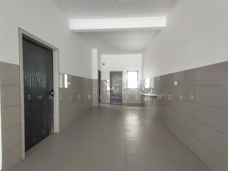 2-storey Terraced House for Sale in Elmina (Shah Alam) - Shaziery Iskandar - Corridor - PropertyGuru.com.my