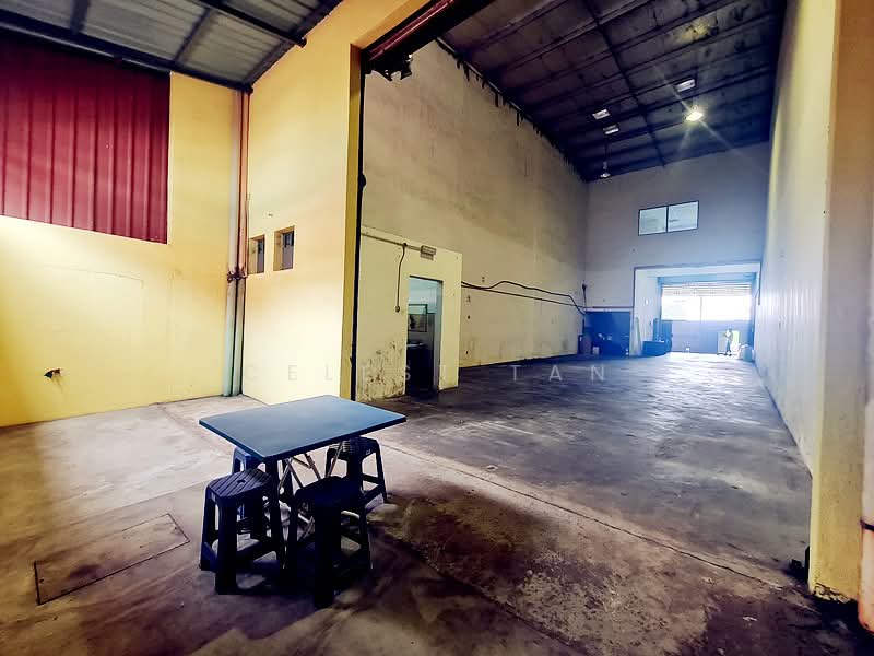 Kilang untuk Disewa di Taman Mount Austin (Tebrau) - Celest Tan - Interior - PropertyGuru.com.my