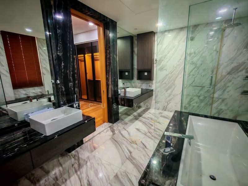 Kondominium untuk Dijual di Nobleton Crest - Lucus Yong - Bathroom - PropertyGuru.com.my