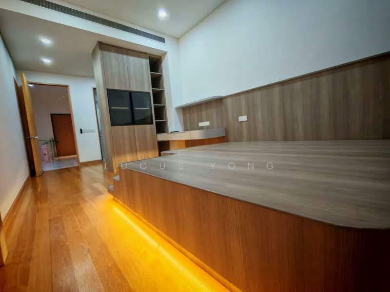 Kondominium untuk Dijual di Nobleton Crest - Lucus Yong - Bedroom - PropertyGuru.com.my