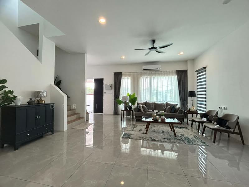 Semi-Detached House for Sale in Ipoh (Perak) - Derrick Chung - Living Room - PropertyGuru.com.my