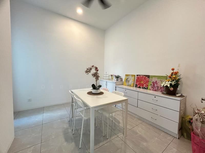 Semi-Detached House for Sale in Ipoh (Perak) - Derrick Chung - Dining Room - PropertyGuru.com.my