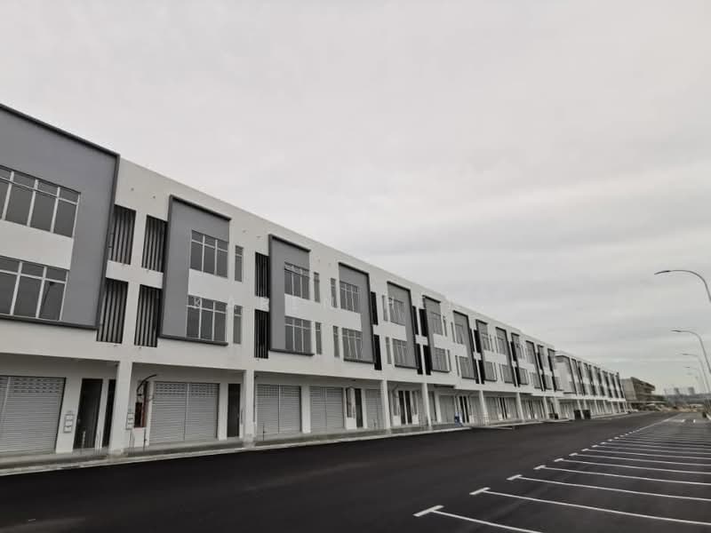 Shop / Office for Sale in Austin Crest (Johor Bahru) - Karen Heng - Exterior - PropertyGuru.com.my