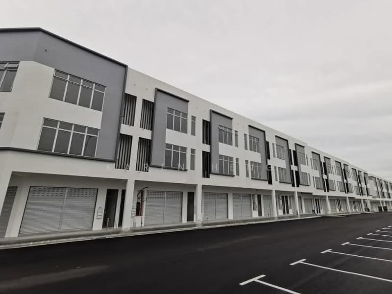 Shop / Office for Sale in Austin Crest (Johor Bahru) - Karen Heng - Exterior - PropertyGuru.com.my
