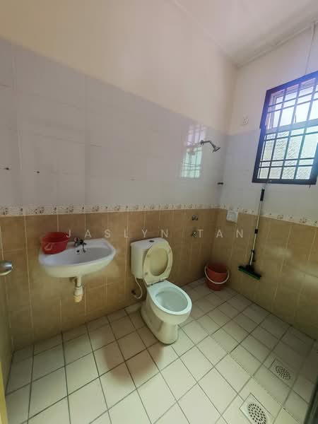 1-storey Terraced House for Sale in Johor Bahru (Johor) - Jaslyn Tan - Bathroom - PropertyGuru.com.my