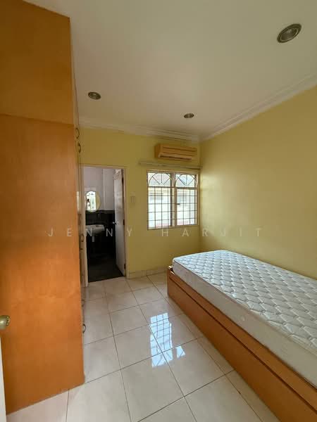 2-storey Terraced House for Sale in Puchong (Selangor) - Jenny Harjit - Bedroom - PropertyGuru.com.my