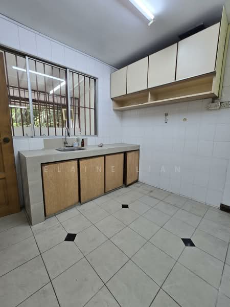 Rumah Teres 1 Tingkat untuk Dijual di Taman Bukit Maluri (Kepong) - Elaine Lian - Kitchen - PropertyGuru.com.my