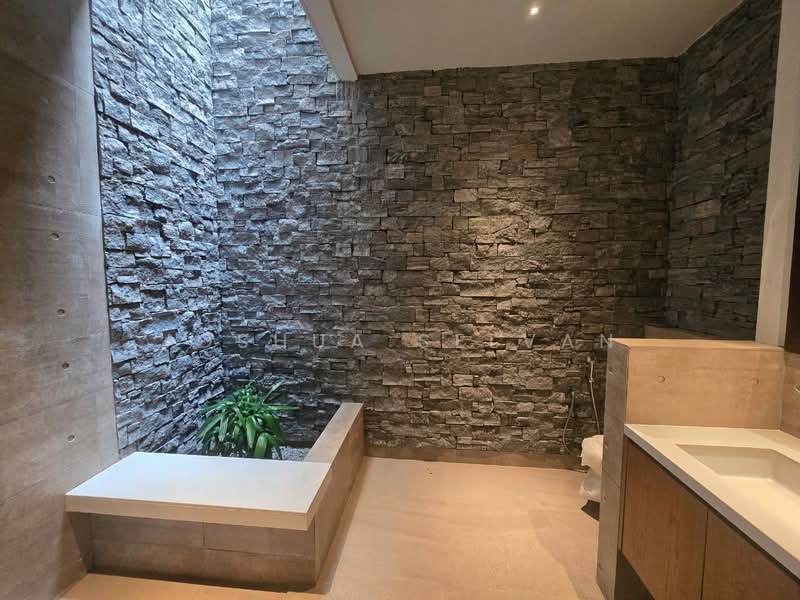 Rumah Banglo untuk Dijual di Bukit Damansara (Damansara Heights) - Joshua Selvan - Bathroom - PropertyGuru.com.my