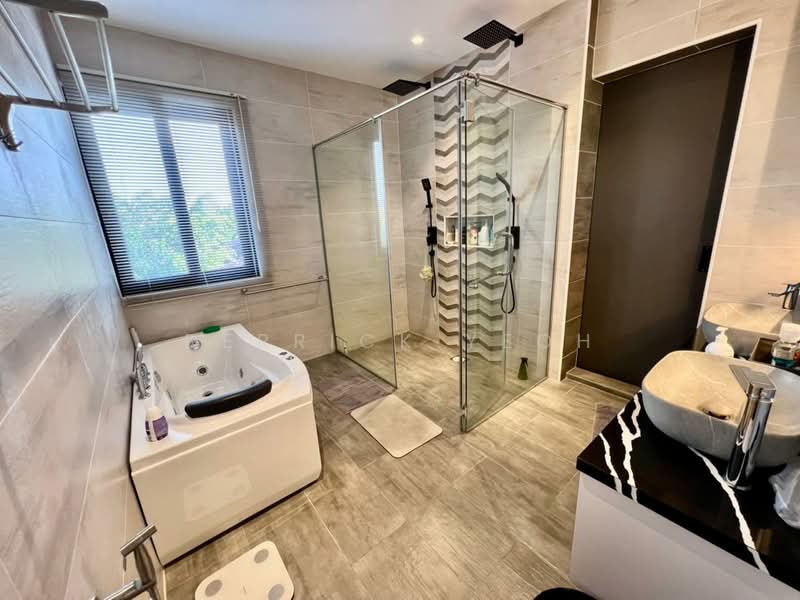 Semi-Detached House for Sale in Tanjung Bungah (Penang) - Derrick Yeoh - Bathroom - PropertyGuru.com.my