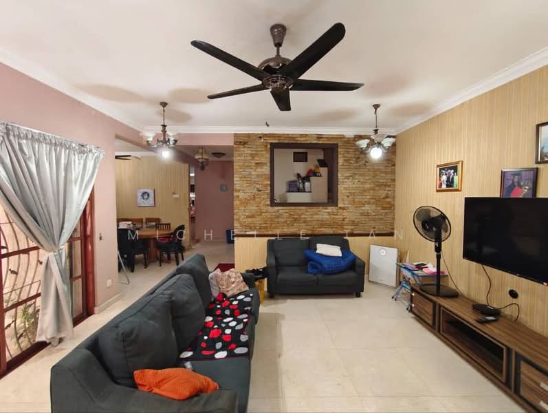 Rumah Teres 2 Tingkat untuk Dijual di Subang Jaya (Selangor) - Michelle Tan - Living Room - PropertyGuru.com.my