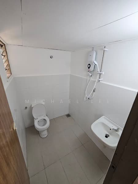 Apartment for Rent at Subang Perdana Goodyear Court 6 - Michael Lee - Bathroom - PropertyGuru.com.my