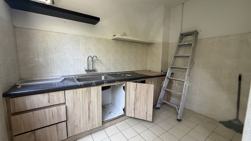 Condominium for Rent at Cyber Heights Villa - Howard Chang - Kitchen - PropertyGuru.com.my