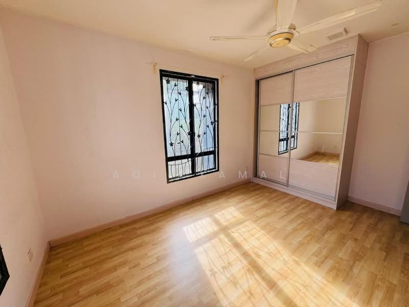 Rumah Teres untuk Dijual di Denai Alam (Shah Alam) - Aqil Kamal - Bedroom - PropertyGuru.com.my
