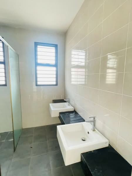 2-storey Terraced House for Sale in Alam Impian (Shah Alam) - Elouis Lee - Bathroom - PropertyGuru.com.my