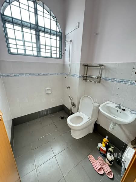Terraced House for Rent in Bandar Puteri Klang (Klang) - Raymond Choo - Bathroom - PropertyGuru.com.my