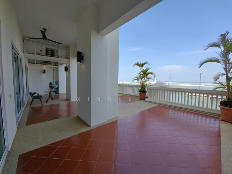 Servis Apartment untuk Disewa di Straits Quay (The Suites at Waterside) - Xinnee . - Balcony - PropertyGuru.com.my