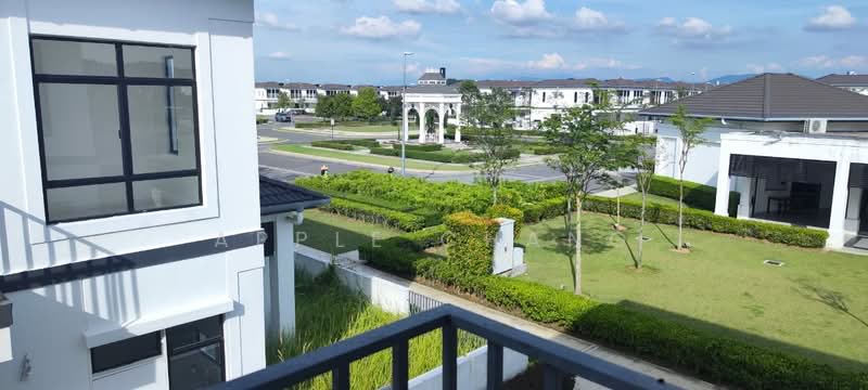 2-storey Terraced House for Rent in Puncak Alam (Selangor) - Apple Chang - Exterior - PropertyGuru.com.my