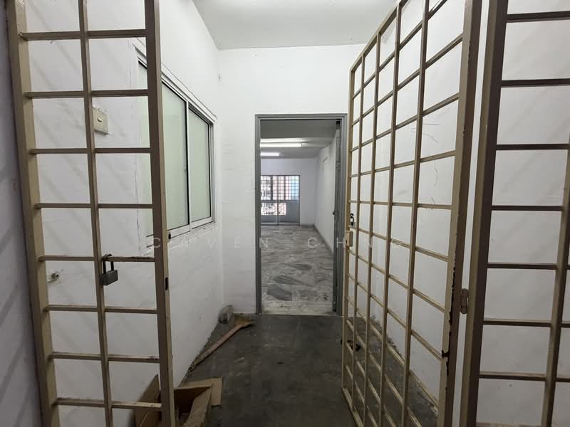 Kondominium untuk Dijual di Pelangi Indah Condominium - Caven Chng - PropertyGuru.com.my