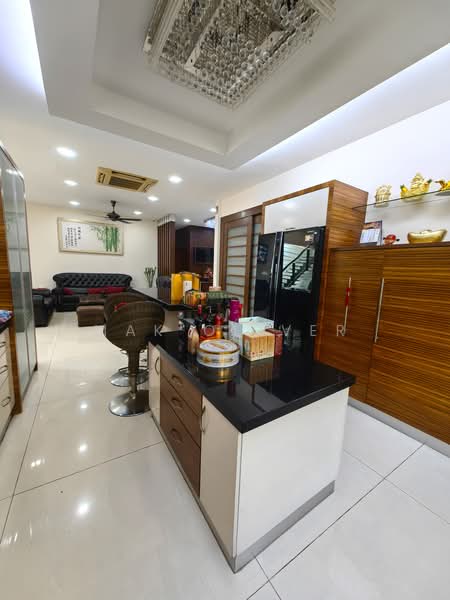 Tanah Banglo untuk Dijual di Bandar Kinrara Seksyen 6 (Bandar Kinrara) - Mak Oliver - Living Room - PropertyGuru.com.my