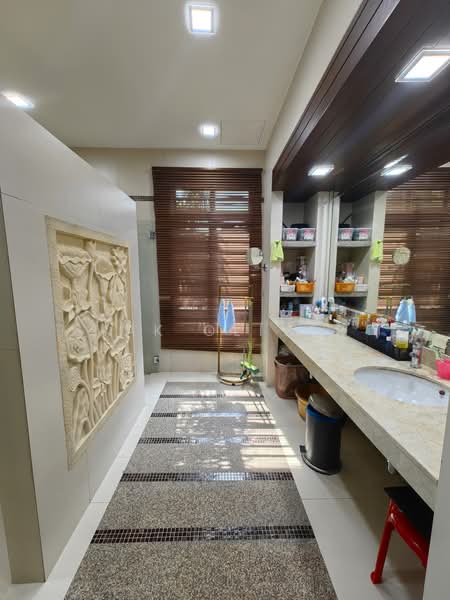 Tanah Banglo untuk Dijual di Bandar Kinrara Seksyen 6 (Bandar Kinrara) - Mak Oliver - Bathroom - PropertyGuru.com.my