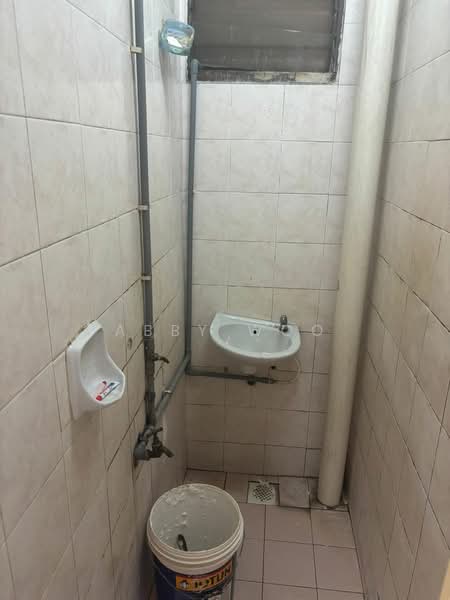 Rumah Flat untuk Dijual di Flat PKNS Section 7 - Abby Woo - PropertyGuru.com.my