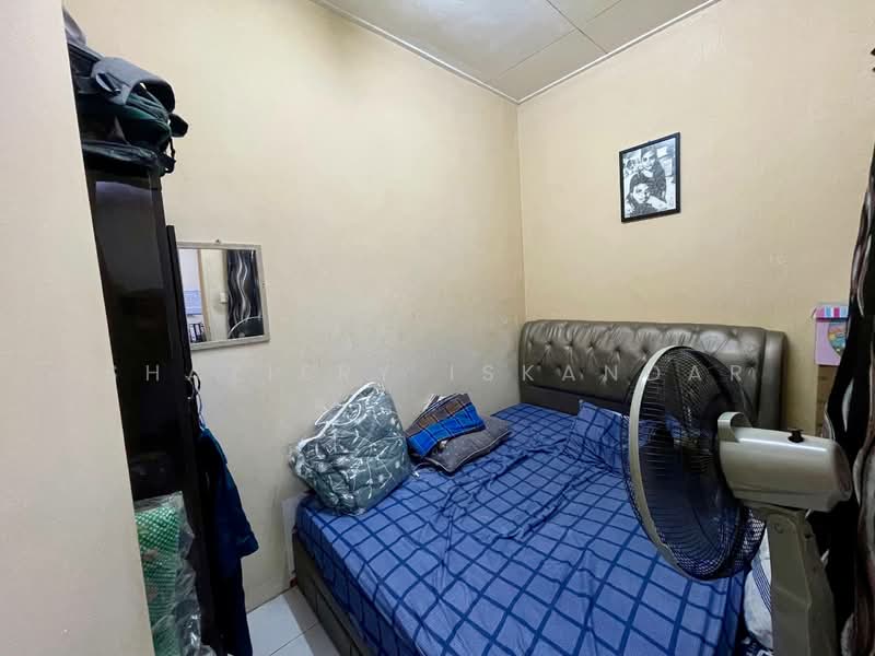 1-storey Terraced House for Sale in Saujana Puchong (Puchong) - Shaziery Iskandar - Bedroom - PropertyGuru.com.my