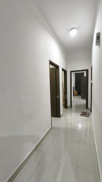 Apartment for Rent at Seri Austin Residence (Pangsapuri Seri Austin) - Alex How - Corridor - PropertyGuru.com.my