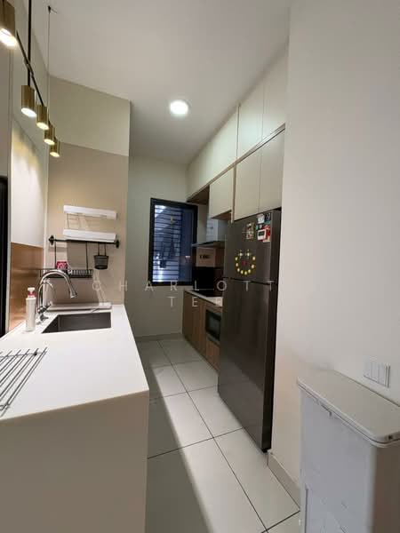 Service Residence for Rent at Millerz Square Serviced Residence - Charlotte Tee - Kitchen - PropertyGuru.com.my