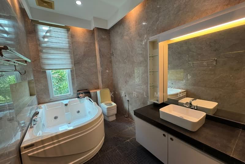 Bungalow for Rent in Bandar Mahkota Cheras (Cheras) - Hooi Karlmen - Bathroom - PropertyGuru.com.my