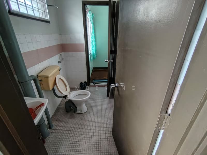 2-storey Terraced House for Sale in Wangsa Melawati (Wangsa Maju) - Amber Ng - Bathroom - PropertyGuru.com.my