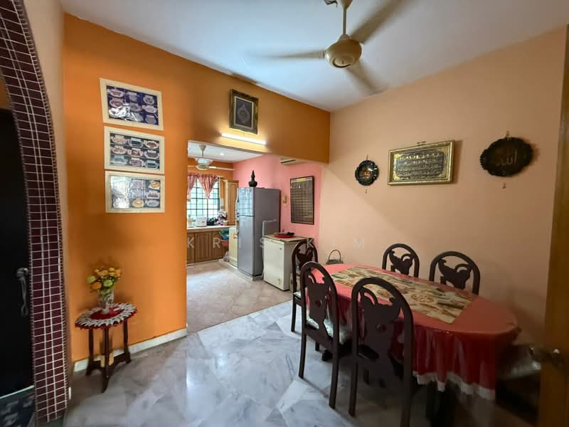 2-storey Terraced House for Sale in Usj 11 (Subang Jaya) - Kris Kim - Dining Room - PropertyGuru.com.my