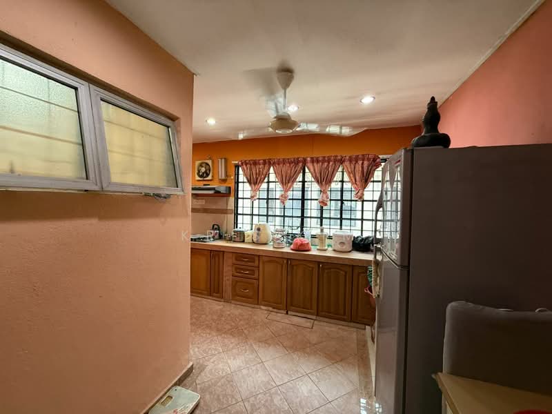 2-storey Terraced House for Sale in Usj 11 (Subang Jaya) - Kris Kim - Kitchen - PropertyGuru.com.my