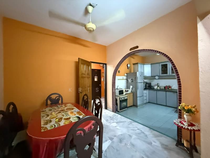 2-storey Terraced House for Sale in Usj 11 (Subang Jaya) - Kris Kim - Dining Room - PropertyGuru.com.my