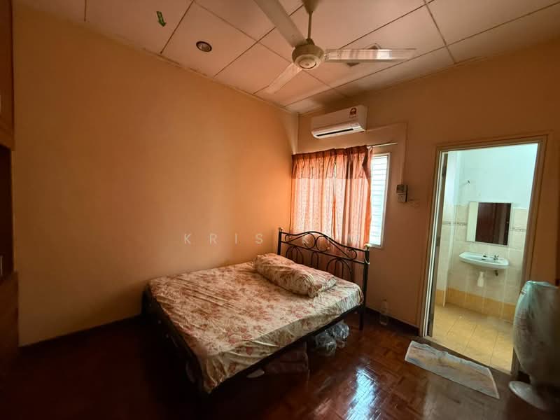 2-storey Terraced House for Sale in Usj 11 (Subang Jaya) - Kris Kim - Bedroom - PropertyGuru.com.my